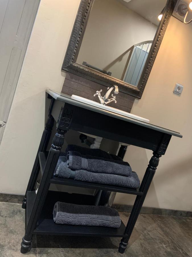 Le Petit Manoir Bed & Breakfast Brux Dış mekan fotoğraf