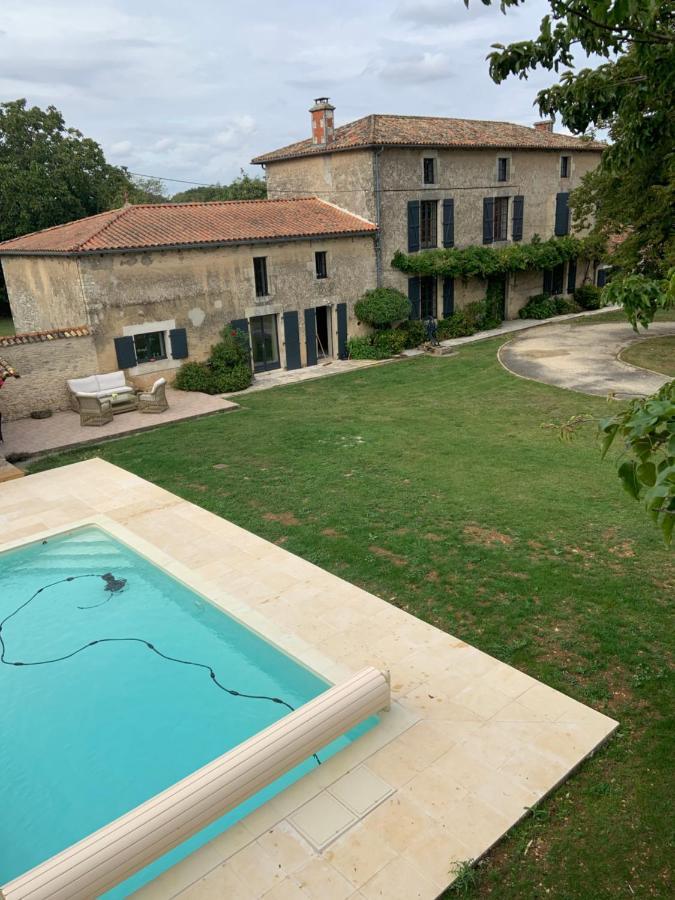 Le Petit Manoir Bed & Breakfast Brux Dış mekan fotoğraf
